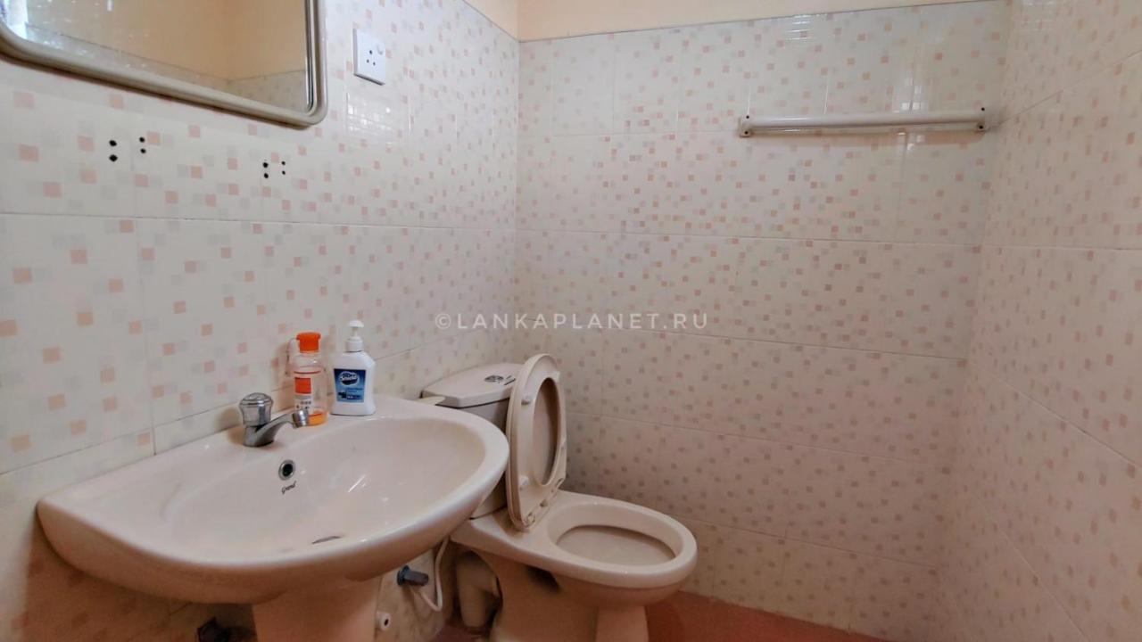 Hotel Twin Palms à Mirissa Extérieur photo