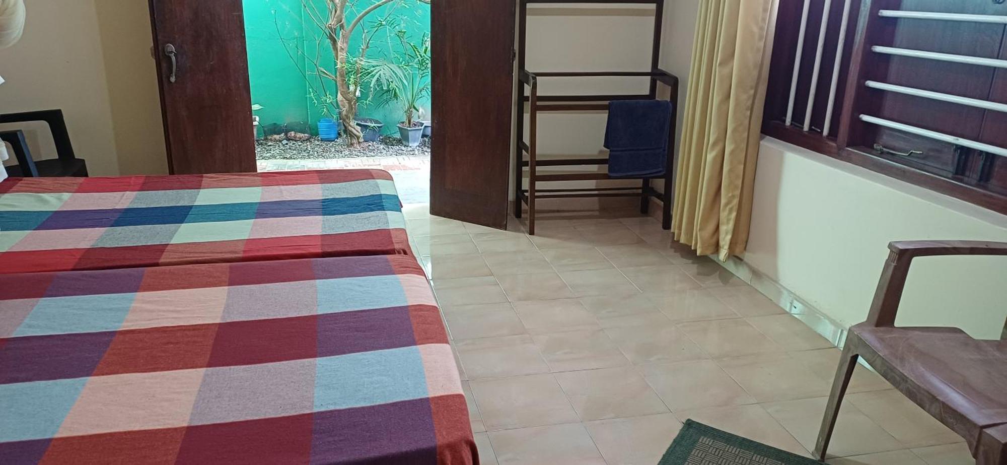 Hotel Twin Palms à Mirissa Extérieur photo